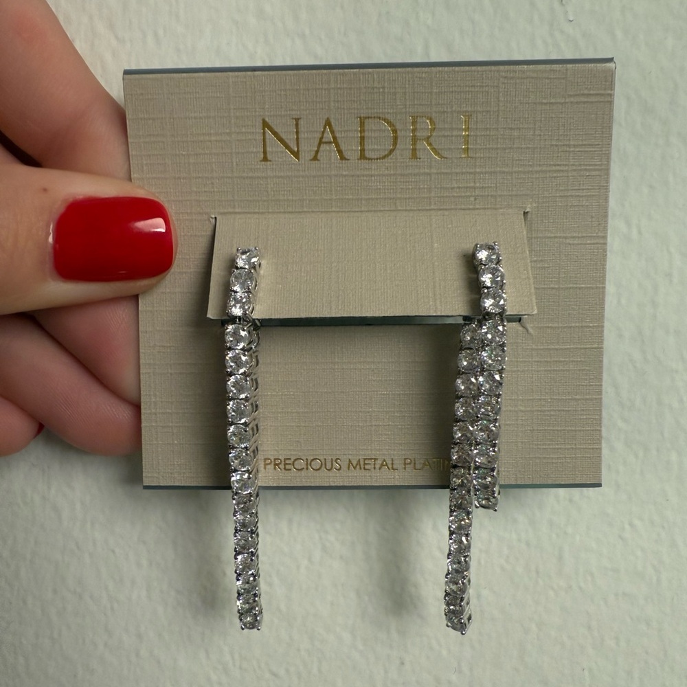 NEVER WORN - Nadri Silver Clear Crystal Linear Drop Earrings